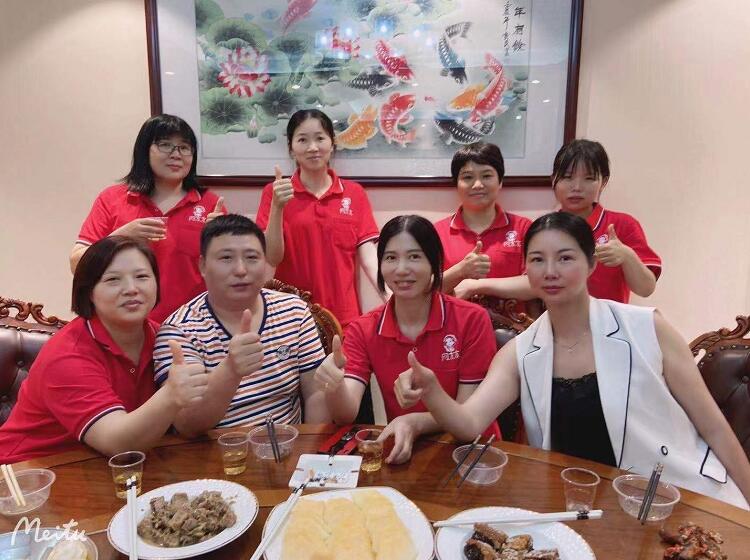 向太太餐飲團(tuán)隊(duì)風(fēng)采018